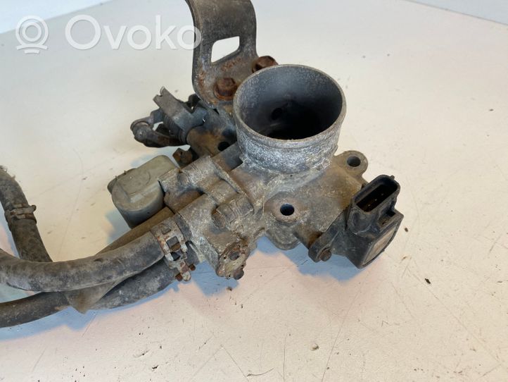 Toyota Corolla E100 Clapet d'étranglement 16740