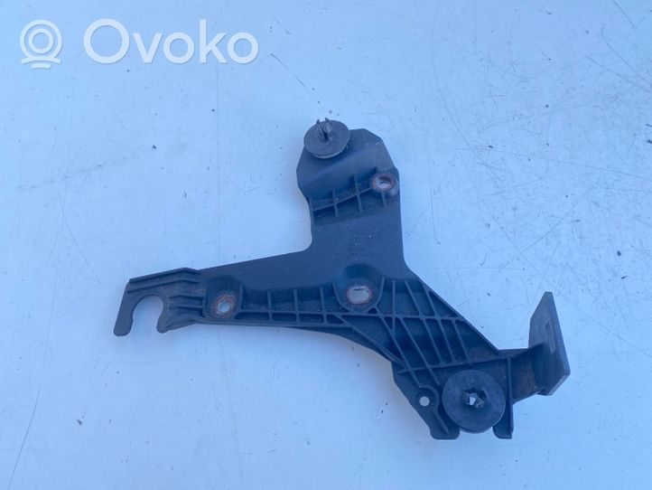 Volvo S80 Air filter cleaner box bracket assembly 30636575