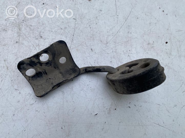 Volvo S80 Muffler mount bracket/holder 