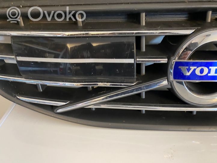 Volvo XC60 Maskownica / Grill / Atrapa górna chłodnicy 31353832