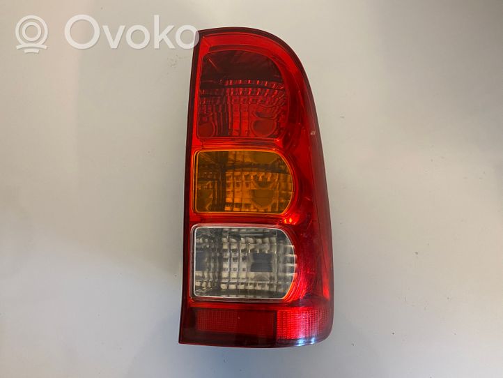 Toyota Hilux (AN10, AN20, AN30) Lampa tylna 150109