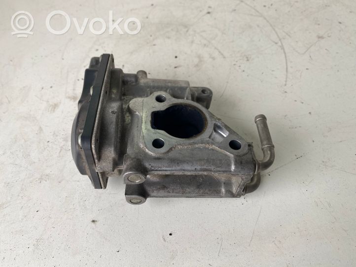 Toyota Avensis T270 Soupape vanne EGR 258000R010