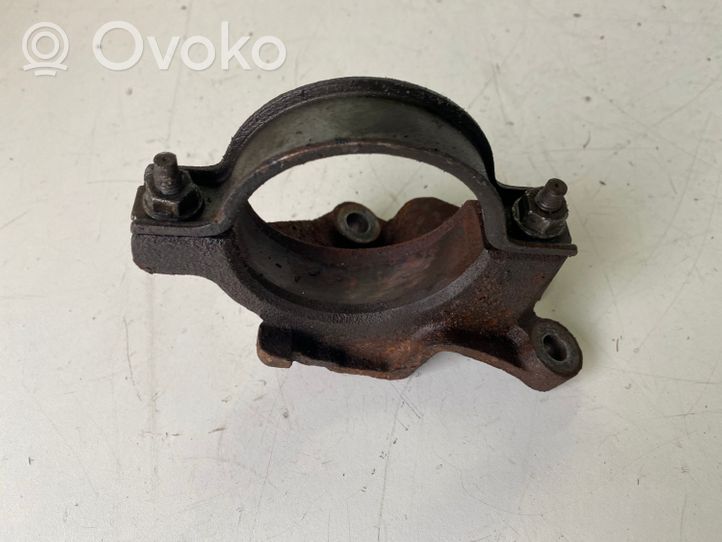 Ford Focus Driveshaft support bearing bracket 