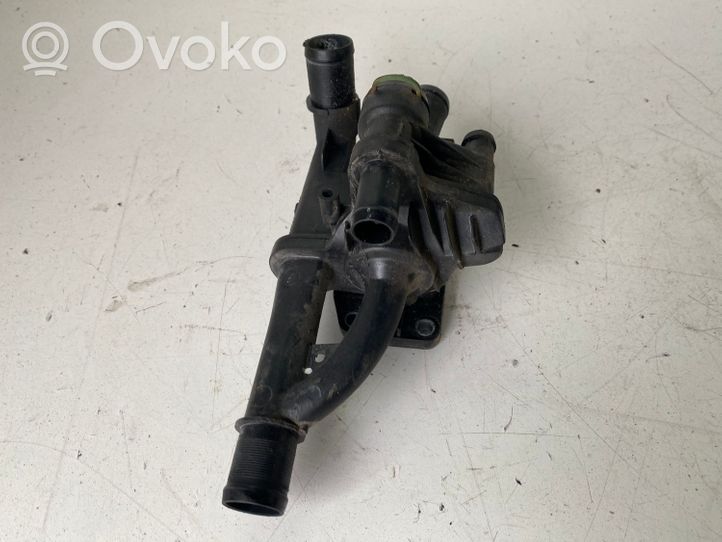 Ford Focus Thermostat/thermostat housing 9670253780