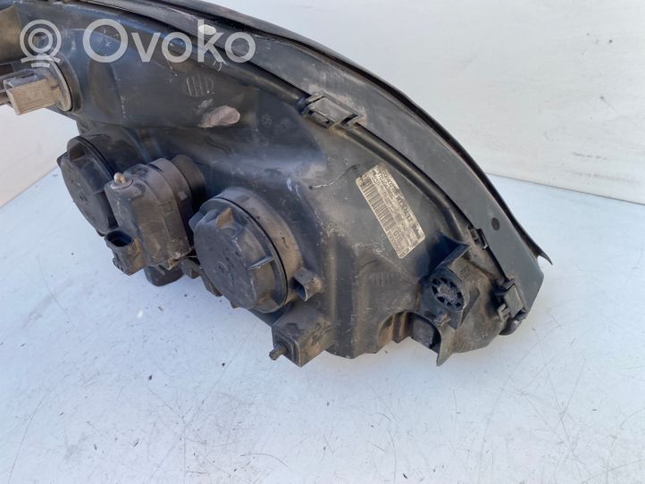 Renault Scenic I Lampa przednia 7700432100