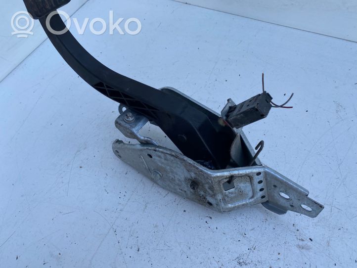 Opel Astra G Clutch pedal 