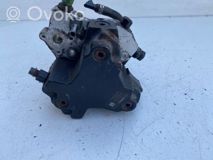 Volvo V70 Polttoaineen ruiskutuksen suurpainepumppu 30756125