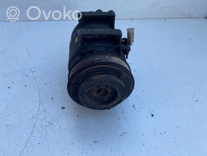 Volvo V70 Ilmastointilaitteen kompressorin pumppu (A/C) 30761388