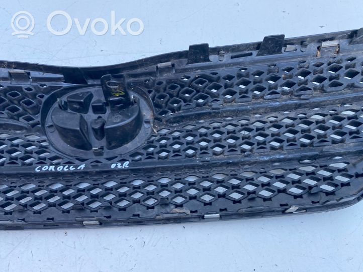 Toyota Corolla E120 E130 Grille calandre supérieure de pare-chocs avant 5311402010