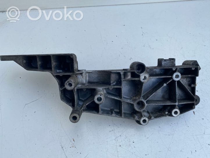 Volvo XC70 Support de générateur / alternateur 9497106