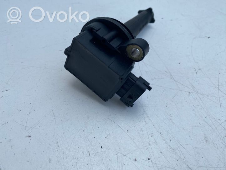 Volvo XC70 Bobine d'allumage haute tension 0221604001