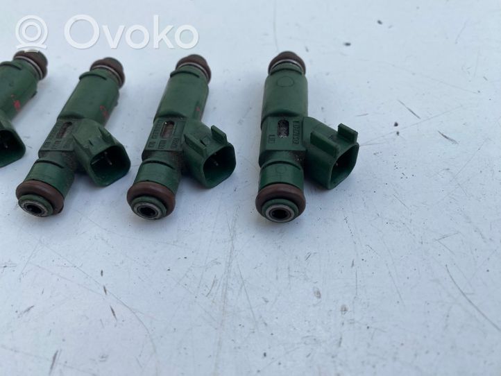 Volvo V70 Fuel injectors set 9470229