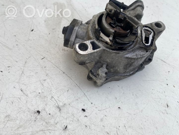 Ford Focus Vacuum pump 9684786780