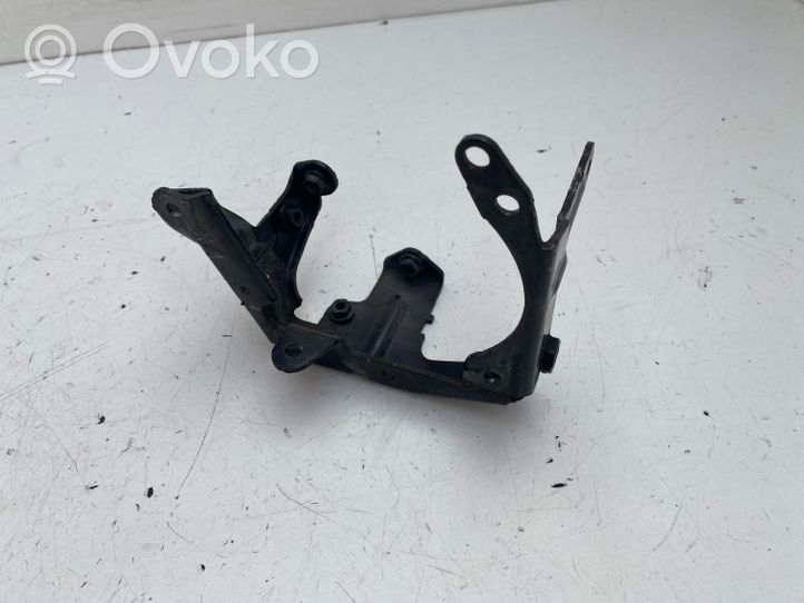 Ford Focus Support de montage de filtre à carburant AV6Q9A072AB