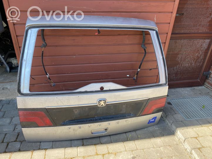 Peugeot 806 Tylna klapa bagażnika 1482030080