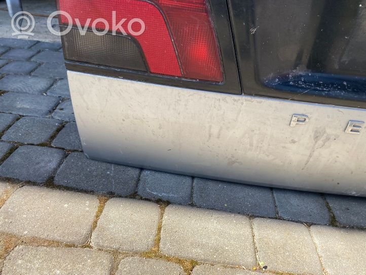 Peugeot 806 Takaluukun/tavaratilan kansi 1482030080