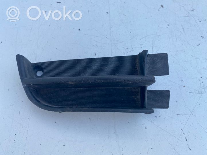 Toyota Carina T190 Kratka dolna zderzaka przedniego 5311220220