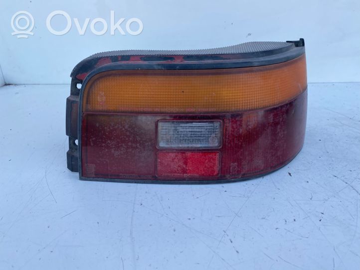 Toyota Corolla E90 Lampa tylna 12295