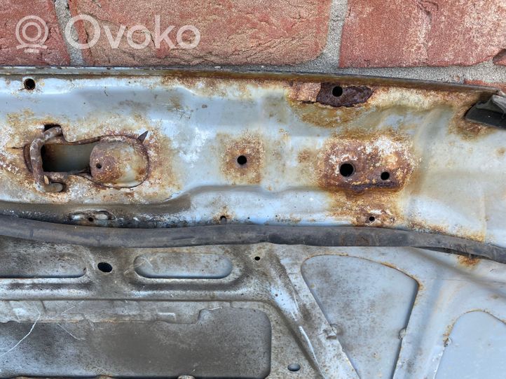 Toyota Corolla E90 Dangtis variklio (kapotas) 