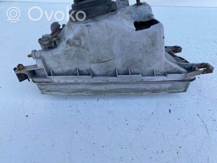 Toyota Corolla E90 Phare frontale 12307