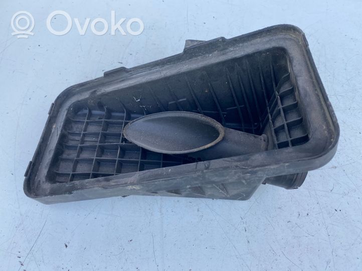 Toyota Carina T170 Couvercle du boîtier de filtre à air 1770564120