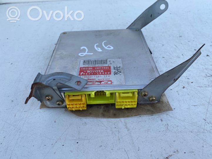 Toyota Carina T170 Calculateur moteur ECU 8966120480