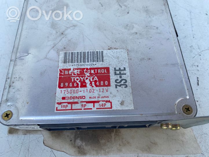 Toyota Carina T170 Calculateur moteur ECU 8966120480