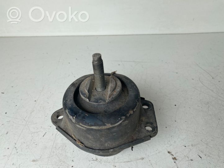 Renault Safrane Variklio pagalvė 7700799910