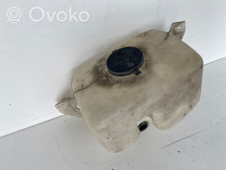 Peugeot 405 Réservoir de liquide lave-glace 26103