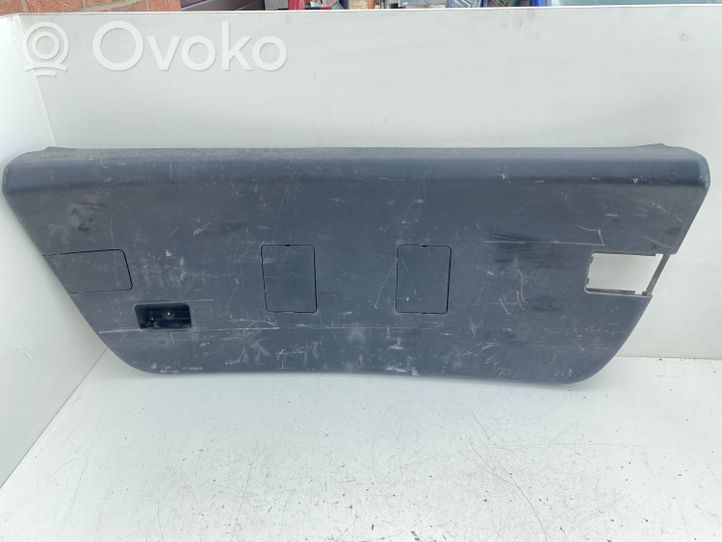 Toyota Avensis T220 Takaluukun koristelista 6775105020