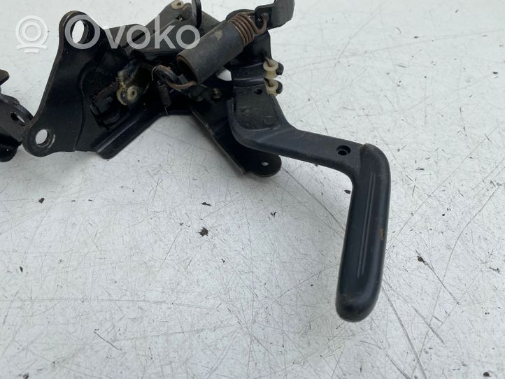 Toyota Avensis T220 Staffa di montaggio copertura ripiano portaoggetti 