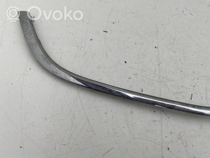 Toyota Avensis T220 Oberes Gitter vorne 5311405050B