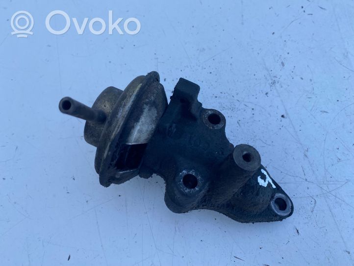 Toyota Avensis T220 EGR valve 2580027010