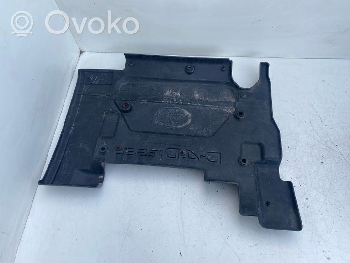 Toyota Avensis T220 Motorabdeckung 1261127021