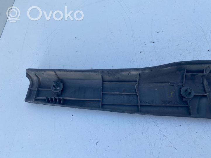 Toyota Avensis T220 Ladekante Verkleidung Kofferraum 5838705050