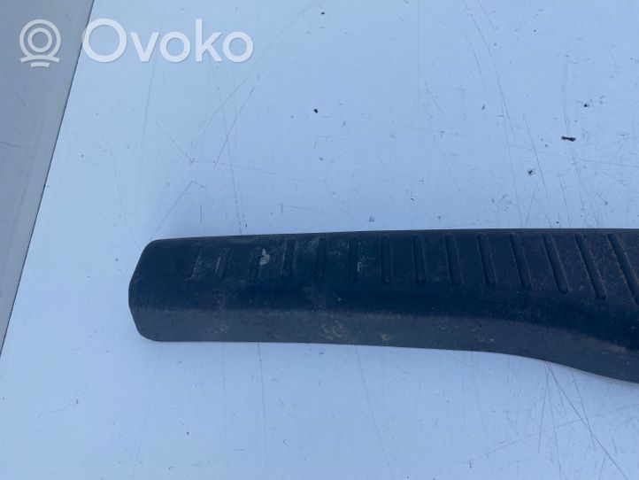 Toyota Avensis T220 Rivestimento di protezione sottoporta del bagagliaio/baule 5838705050