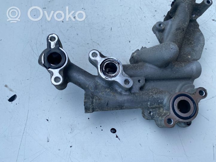 Toyota Avensis T250 Supporto di montaggio del filtro dell’olio 