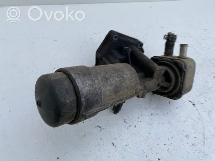 Volkswagen PASSAT B5.5 Supporto di montaggio del filtro dell’olio 038115389B