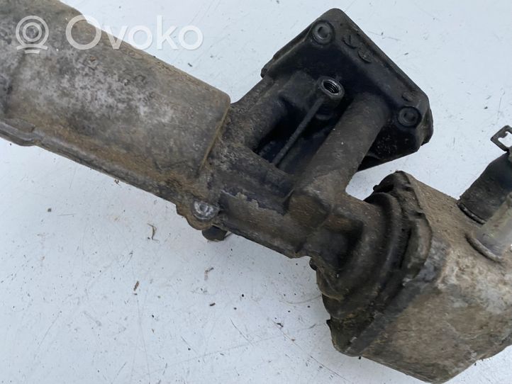 Volkswagen PASSAT B5.5 Supporto di montaggio del filtro dell’olio 038115389B