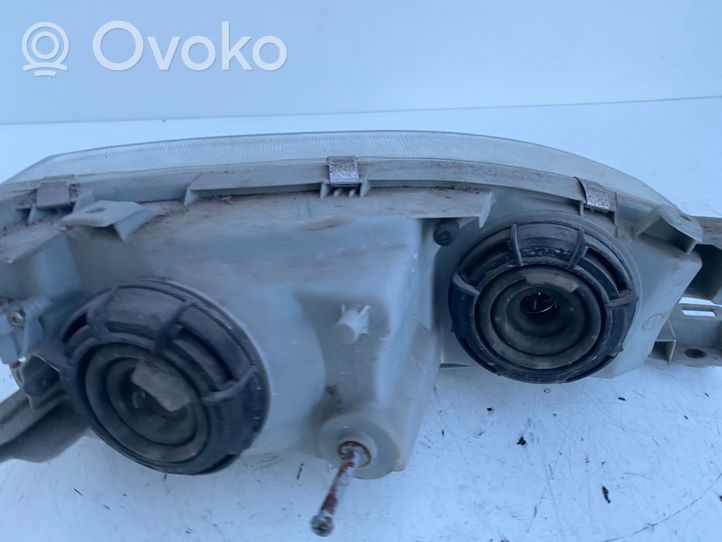 Toyota Camry Faro/fanale 09230511