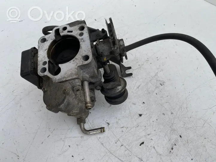 Toyota Corolla E90 Clapet d'étranglement 8945232020