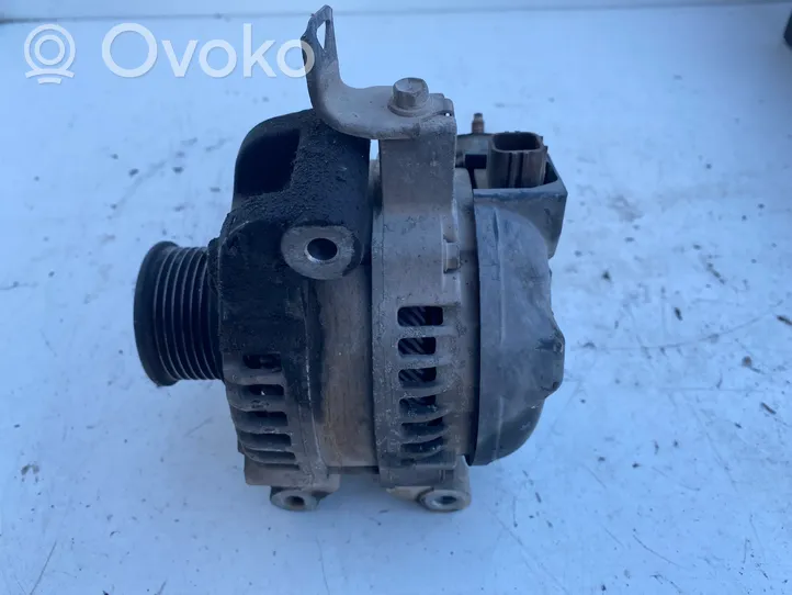 Toyota Avensis T250 Generatore/alternatore 