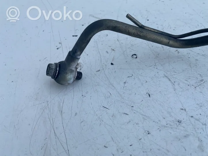 Toyota Avensis T250 Turbo turbocharger oiling pipe/hose 