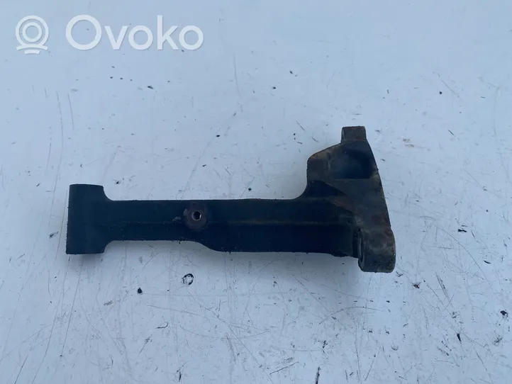 Toyota Avensis T250 Support, suspension du moteur 3311805010