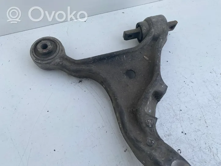 Volvo V70 Fourchette, bras de suspension inférieur avant 9492107