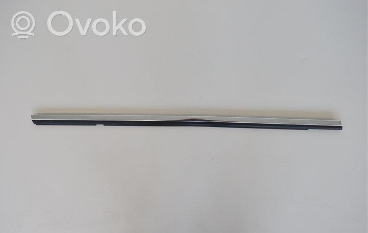 Peugeot 5008 Door glass trim 267013AV