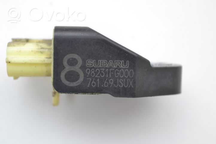 Subaru Impreza II Czujnik uderzenia Airbag 98231FG000