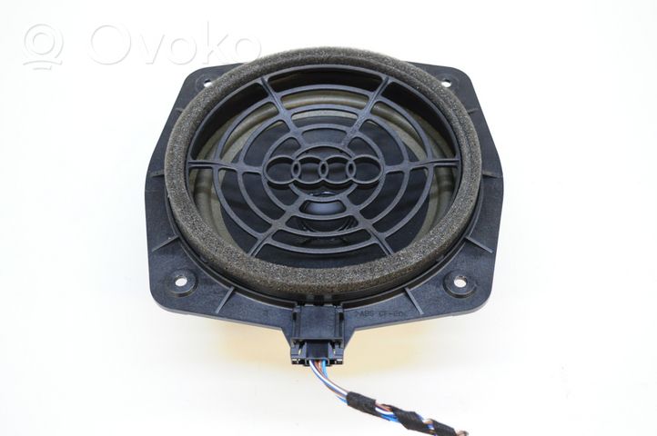 Audi TT TTS Mk2 Takaoven kaiutin 8J0035411