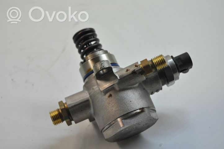 Audi Q7 4M Fuel injection high pressure pump 06M127026H