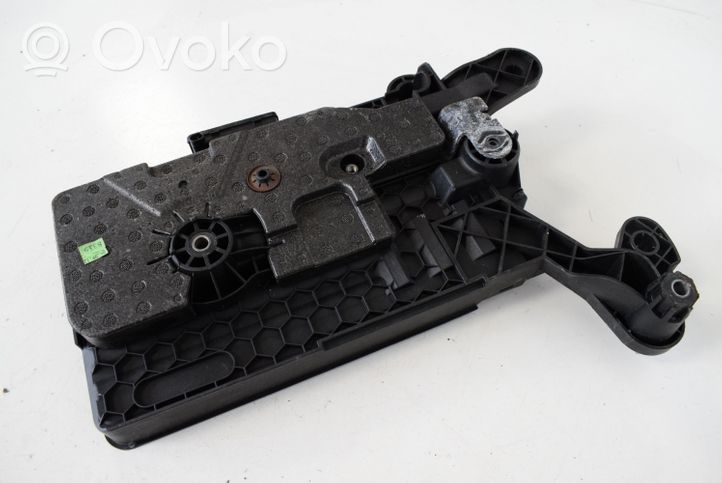 Audi A3 S3 8V Support boîte de batterie 5Q0915321G